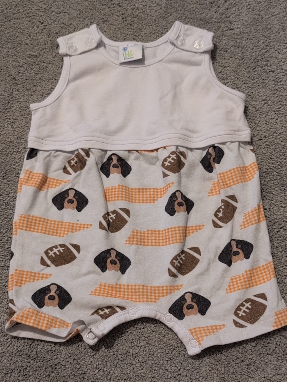 Tennessee Vols Puppy & Football Baby Romper. 6-9 Months